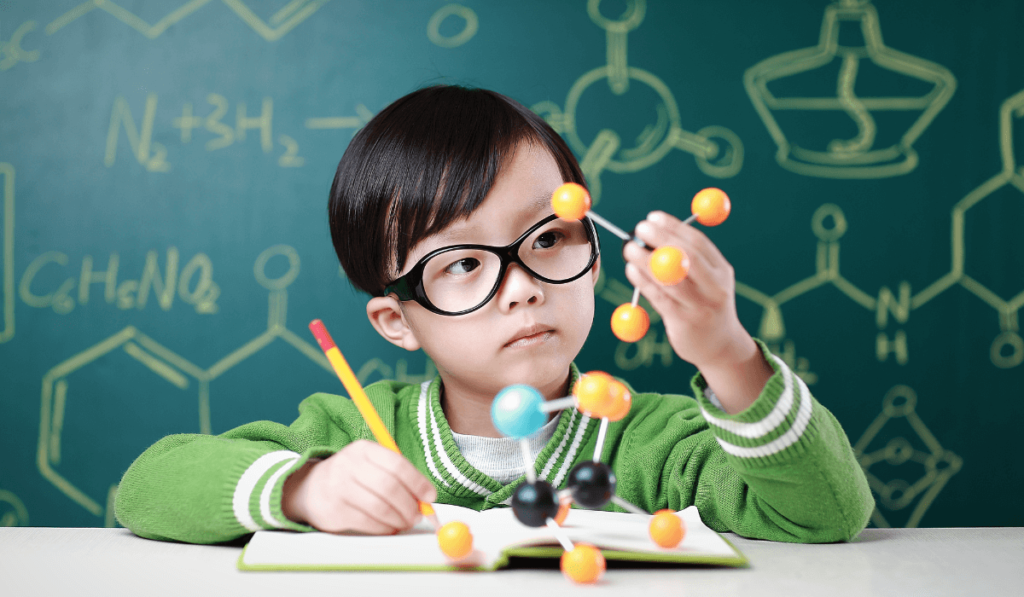 Exploring-Everyday-Chemistry-2-1024x597 Exploring Everyday Chemistry: Simple Experiments That Will Amaze Your Children